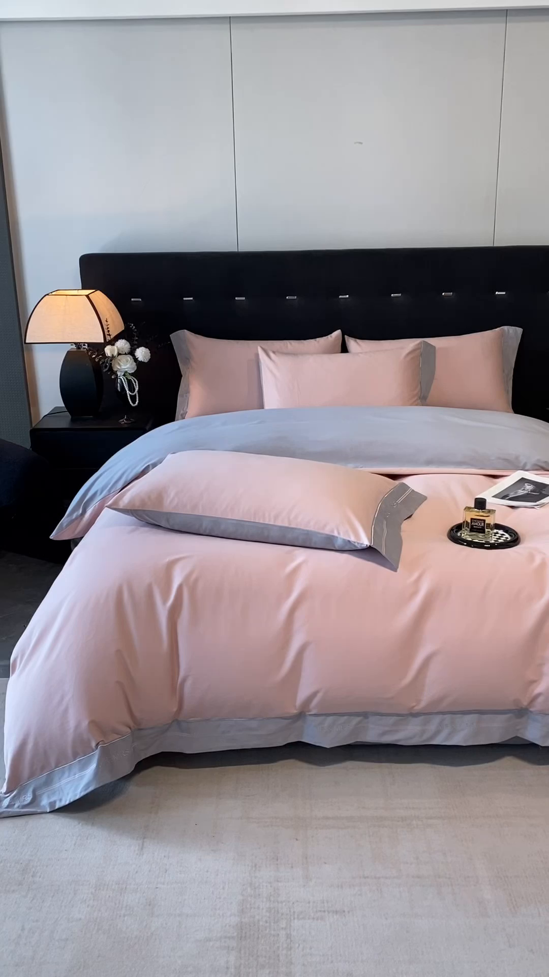 91家纺网 家纺一手货源 找家纺 小叮当家纺仓储工厂店 2025新款 (买家秀 不断货)更细腻A类全棉纯棉100支长绒棉磨毛四件套不毛 果粉浅银