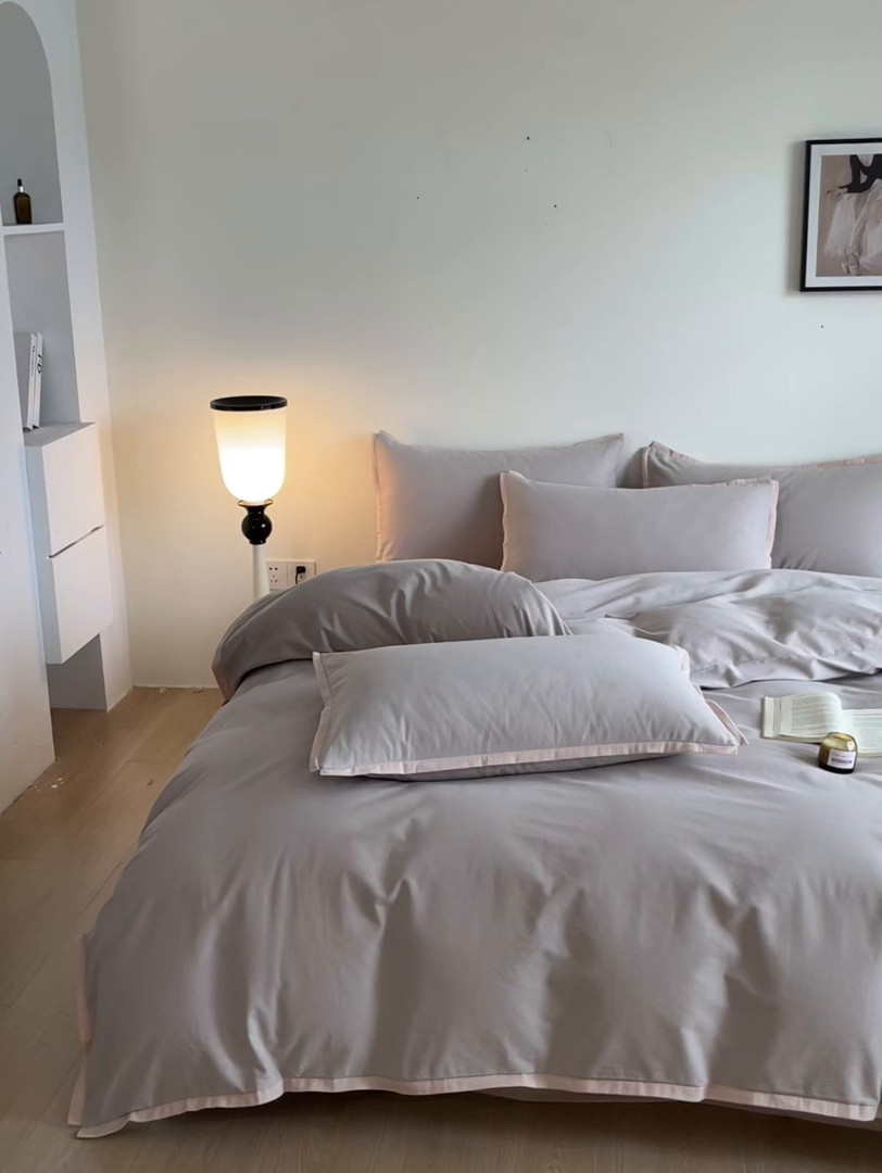 91家纺网 家纺一手货源 找家纺 小叮当家纺仓储工厂店 2025新款优质买家秀热卖不断货A类母婴级100纯棉全棉磨毛四件套全棉纯棉全棉 小宽边-灰咖色