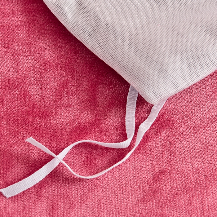 91家纺网 家纺一手货源 找家纺 畅畅家纺 2025新款亲肤舒适冬季保暖8斤重牛奶绒6D雕花绒床单四件套 冬日情怀-红