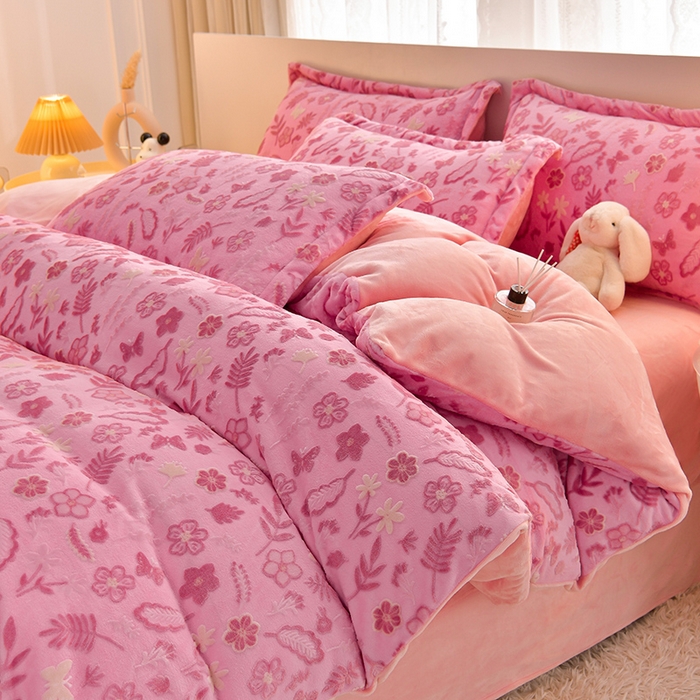畅畅家纺 2025新款亲肤舒适冬季保暖8斤重牛奶绒6D雕花绒床单四件套 繁花似锦-红