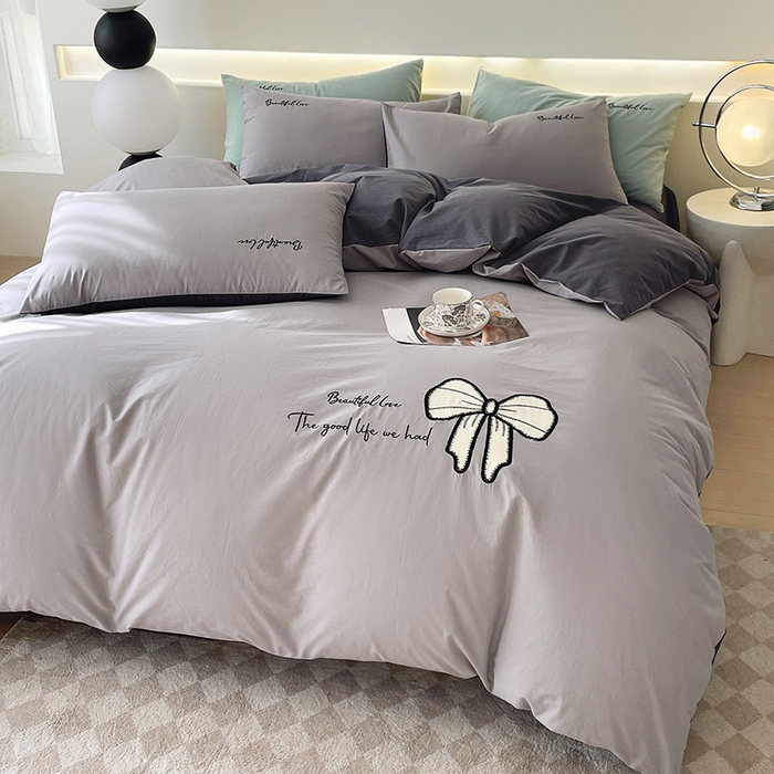 91家纺网 家纺一手货源 找家纺 小叮当家纺仓储工厂店 2025新款(买家秀不断货)A类母婴及全棉纯棉水洗棉刺绣贴布绣四件套--初恋系列 迷雾灰+高级灰