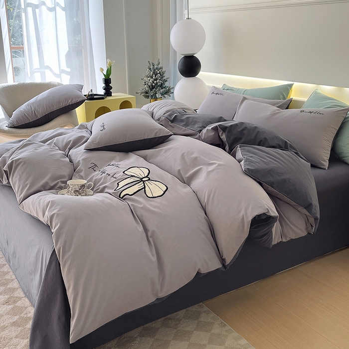 91家纺网 家纺一手货源 找家纺 小叮当家纺仓储工厂店 2025新款(买家秀不断货)A类母婴及全棉纯棉水洗棉刺绣贴布绣四件套--初恋系列 迷雾灰+高级灰