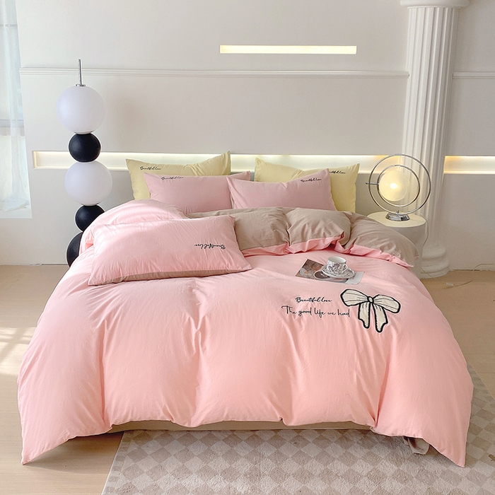 91家纺网 家纺一手货源 找家纺 小叮当家纺仓储工厂店 2025新款(买家秀不断货)A类母婴及全棉纯棉水洗棉刺绣贴布绣四件套--初恋系列 粉玉+卡其