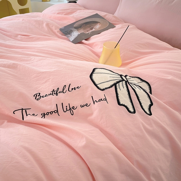 91家纺网 家纺一手货源 找家纺 小叮当家纺仓储工厂店 2025新款(买家秀不断货)A类母婴及全棉纯棉水洗棉刺绣贴布绣四件套--初恋系列 粉玉+卡其