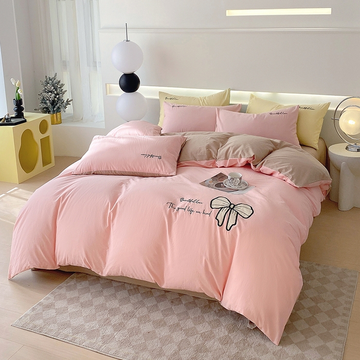 91家纺网 家纺一手货源 找家纺 小叮当家纺仓储工厂店 2025新款(买家秀不断货)A类母婴及全棉纯棉水洗棉刺绣贴布绣四件套--初恋系列 粉玉+卡其