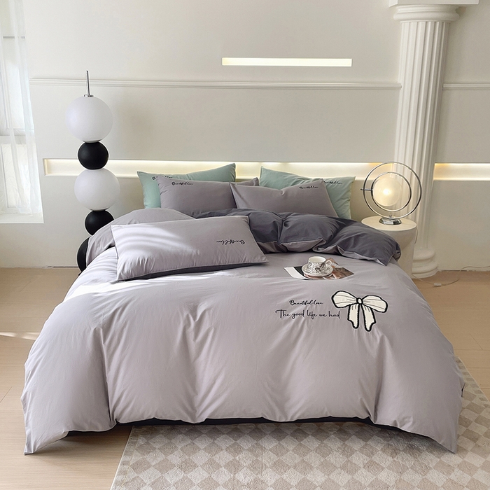 91家纺网 家纺一手货源 找家纺 小叮当家纺仓储工厂店 2025新款(买家秀不断货)A类母婴及全棉纯棉水洗棉刺绣贴布绣四件套--初恋系列 迷雾灰+高级灰