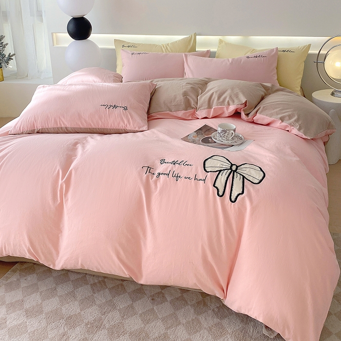 91家纺网 家纺一手货源 找家纺 小叮当家纺仓储工厂店 2025新款(买家秀不断货)A类母婴及全棉纯棉水洗棉刺绣贴布绣四件套--初恋系列 粉玉+卡其