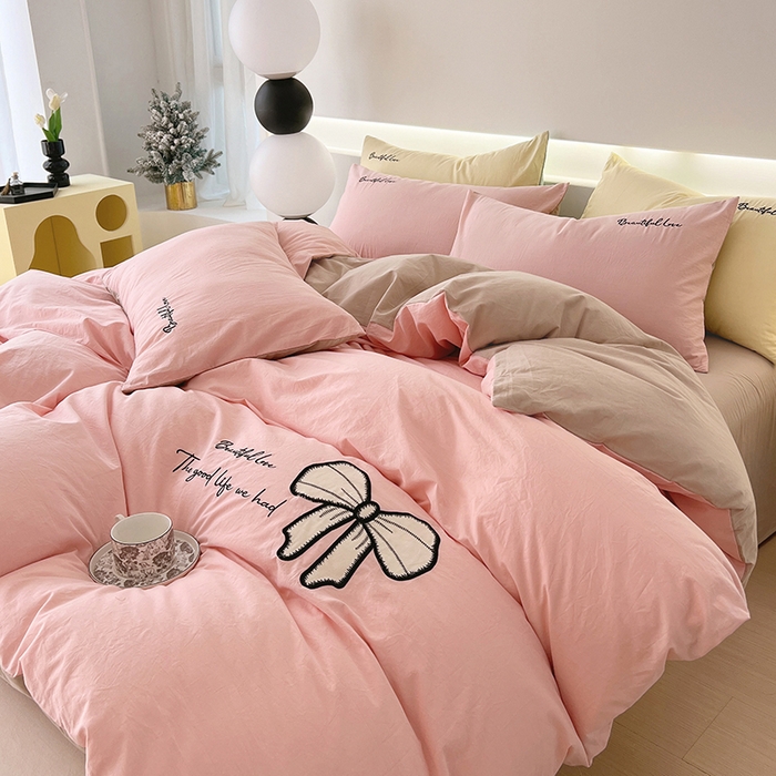 91家纺网 家纺一手货源 找家纺 小叮当家纺仓储工厂店 2025新款(买家秀不断货)A类母婴及全棉纯棉水洗棉刺绣贴布绣四件套--初恋系列 粉玉+卡其