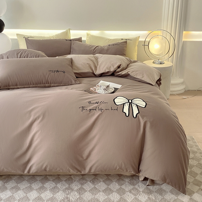 91家纺网 家纺一手货源 找家纺 小叮当家纺仓储工厂店 2025新款(买家秀不断货)A类母婴及全棉纯棉水洗棉刺绣贴布绣四件套--初恋系列 班尼咖+卡其