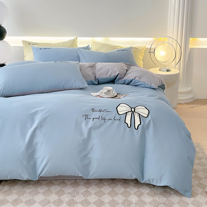 91家纺网 家纺一手货源 找家纺 小叮当家纺仓储工厂店 2025新款(买家秀不断货)A类母婴及全棉纯棉水洗棉刺绣贴布绣四件套--初恋系列 梵星蓝+迷雾灰