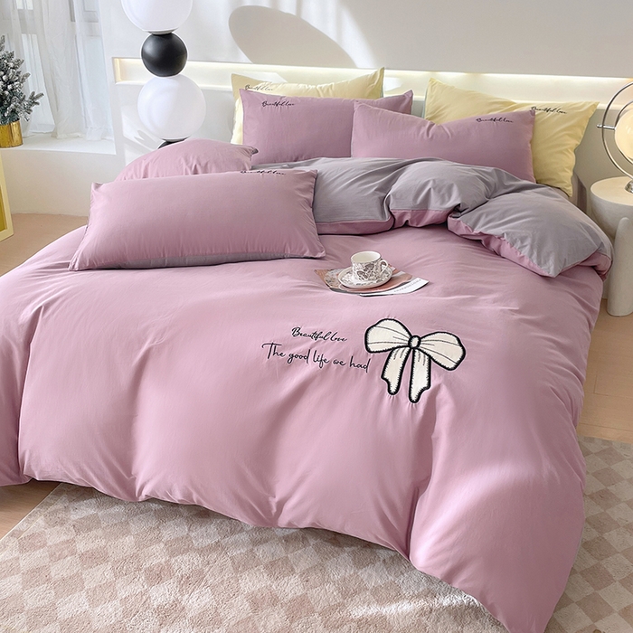 91家纺网 家纺一手货源 找家纺 小叮当家纺仓储工厂店 2025新款(买家秀不断货)A类母婴及全棉纯棉水洗棉刺绣贴布绣四件套--初恋系列 曼樾紫+迷雾灰