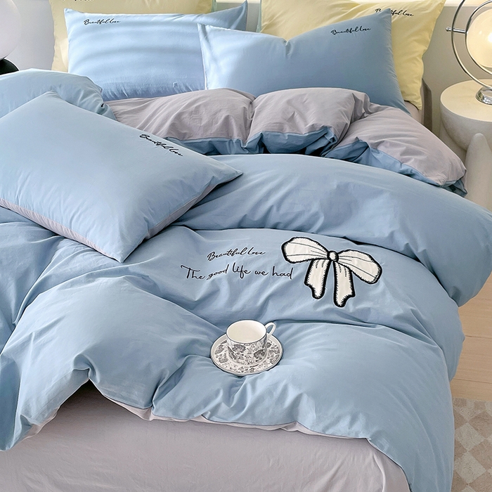 91家纺网 家纺一手货源 找家纺 小叮当家纺仓储工厂店 2025新款(买家秀不断货)A类母婴及全棉纯棉水洗棉刺绣贴布绣四件套--初恋系列 梵星蓝+迷雾灰