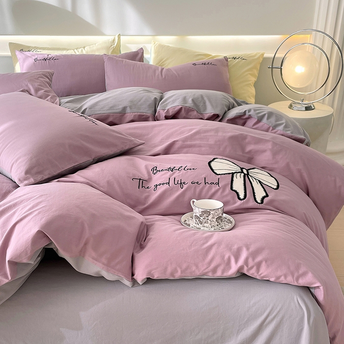 91家纺网 家纺一手货源 找家纺 小叮当家纺仓储工厂店 2025新款(买家秀不断货)A类母婴及全棉纯棉水洗棉刺绣贴布绣四件套--初恋系列 曼樾紫+迷雾灰