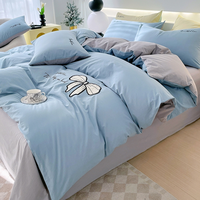 91家纺网 家纺一手货源 找家纺 小叮当家纺仓储工厂店 2025新款(买家秀不断货)A类母婴及全棉纯棉水洗棉刺绣贴布绣四件套--初恋系列 梵星蓝+迷雾灰