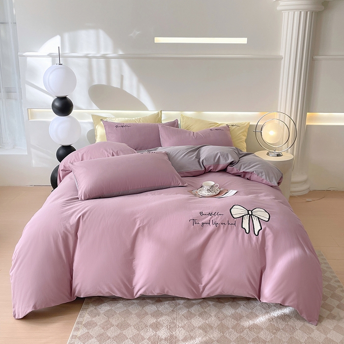 91家纺网 家纺一手货源 找家纺 小叮当家纺仓储工厂店 2025新款(买家秀不断货)A类母婴及全棉纯棉水洗棉刺绣贴布绣四件套--初恋系列 曼樾紫+迷雾灰