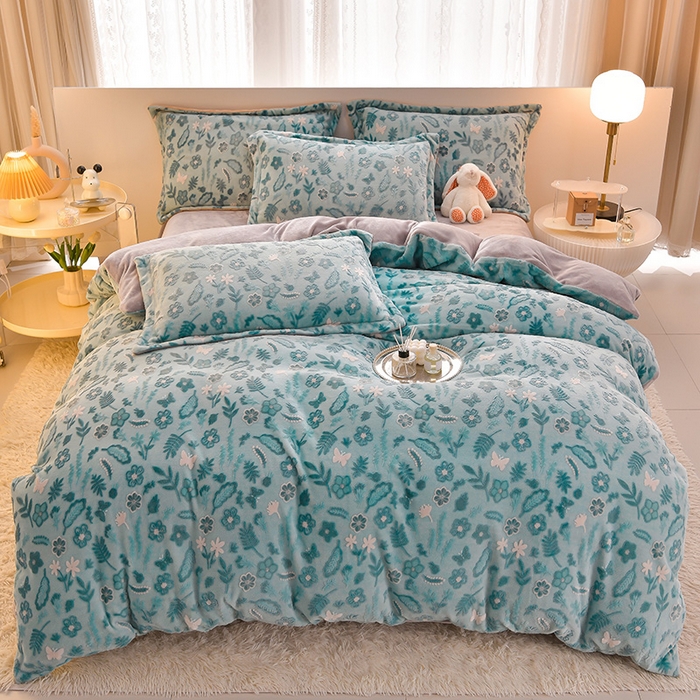 91家纺网 家纺一手货源 找家纺 畅畅家纺 2025新款亲肤舒适冬季保暖8斤重牛奶绒6D雕花绒床单四件套 繁花似锦-绿