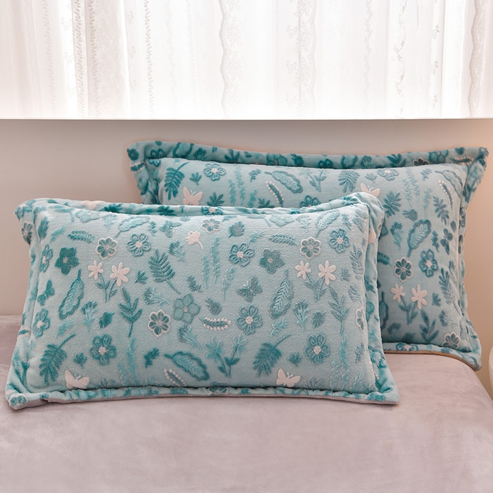 91家纺网 家纺一手货源 找家纺 畅畅家纺 2025新款亲肤舒适冬季保暖8斤重牛奶绒6D雕花绒床单四件套 繁花似锦-绿