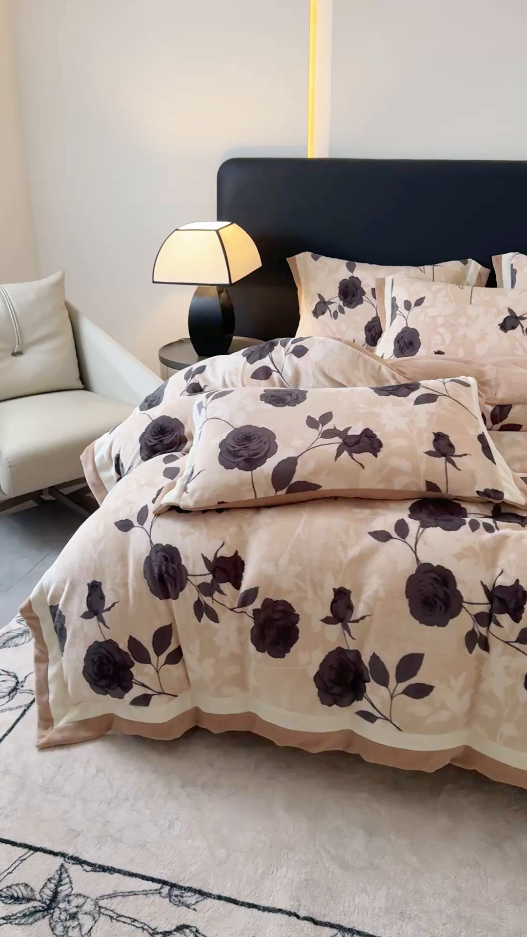 91家纺网 家纺一手货源 找家纺 （总）KA家纺 2025新款秋冬轻奢高克重双拼角牛奶绒四件套