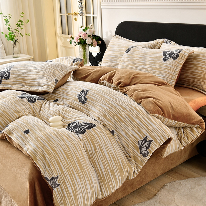 畅畅家纺 2025新款亲肤舒适冬季保暖8斤重牛奶绒6D雕花绒床单四件套 蝴蝶-棕