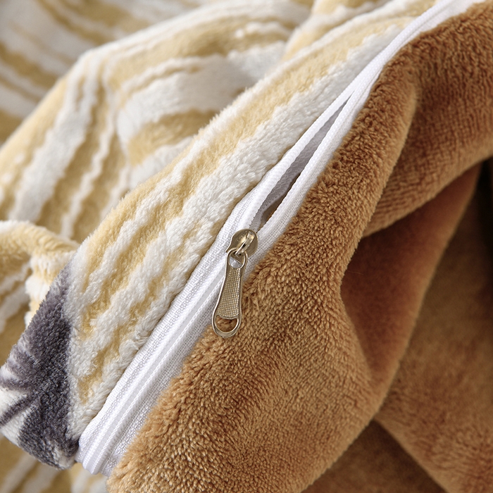 91家纺网 家纺一手货源 找家纺 畅畅家纺 2025新款亲肤舒适冬季保暖8斤重牛奶绒6D雕花绒床单四件套 蝴蝶-棕