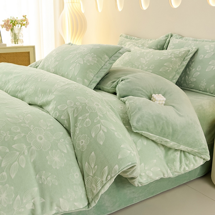 畅畅家纺 2025新款亲肤舒适冬季保暖8斤重牛奶绒6D雕花绒床单四件套 花甜蜜意-绿