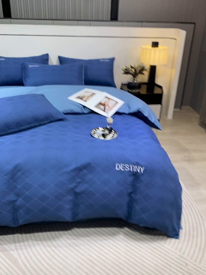 91家纺网 家纺一手货源 找家纺 小叮当家纺仓储工厂店 2025新款秋冬(热买家秀不断货)A类母婴级亲肤全棉纯棉华夫格提花纯棉刺绣四件套 菱形格-灰兰