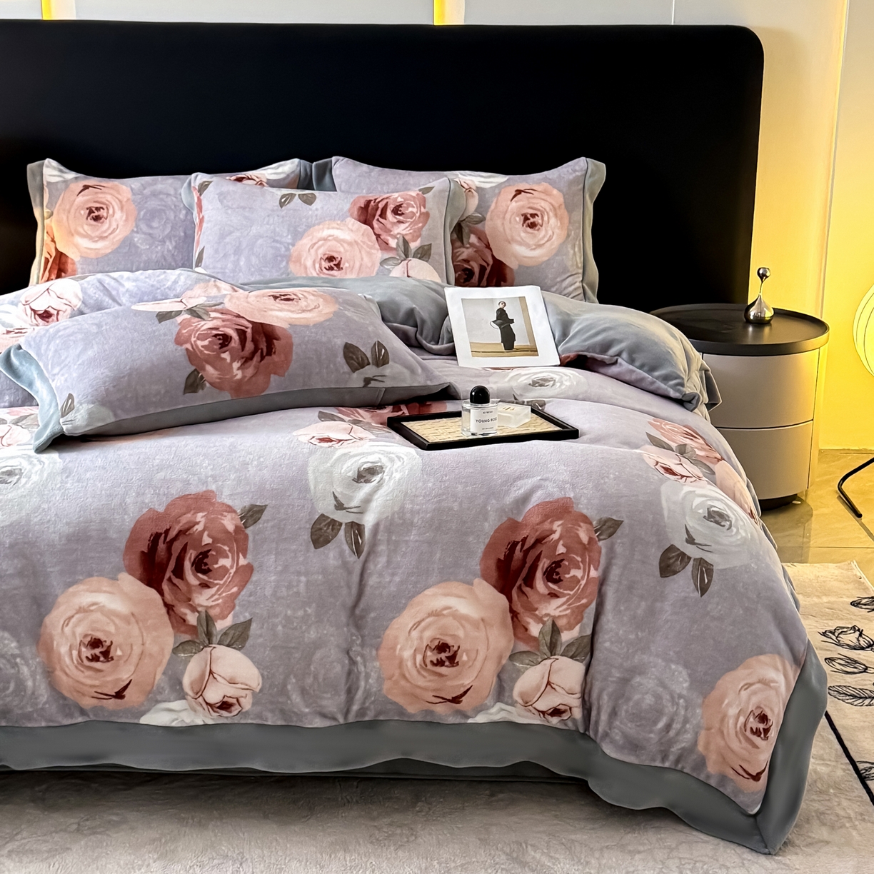 91家纺网 家纺一手货源 找家纺 KA家纺 2025新款秋冬轻奢高克重双拼角牛奶绒四件套 繁花似锦