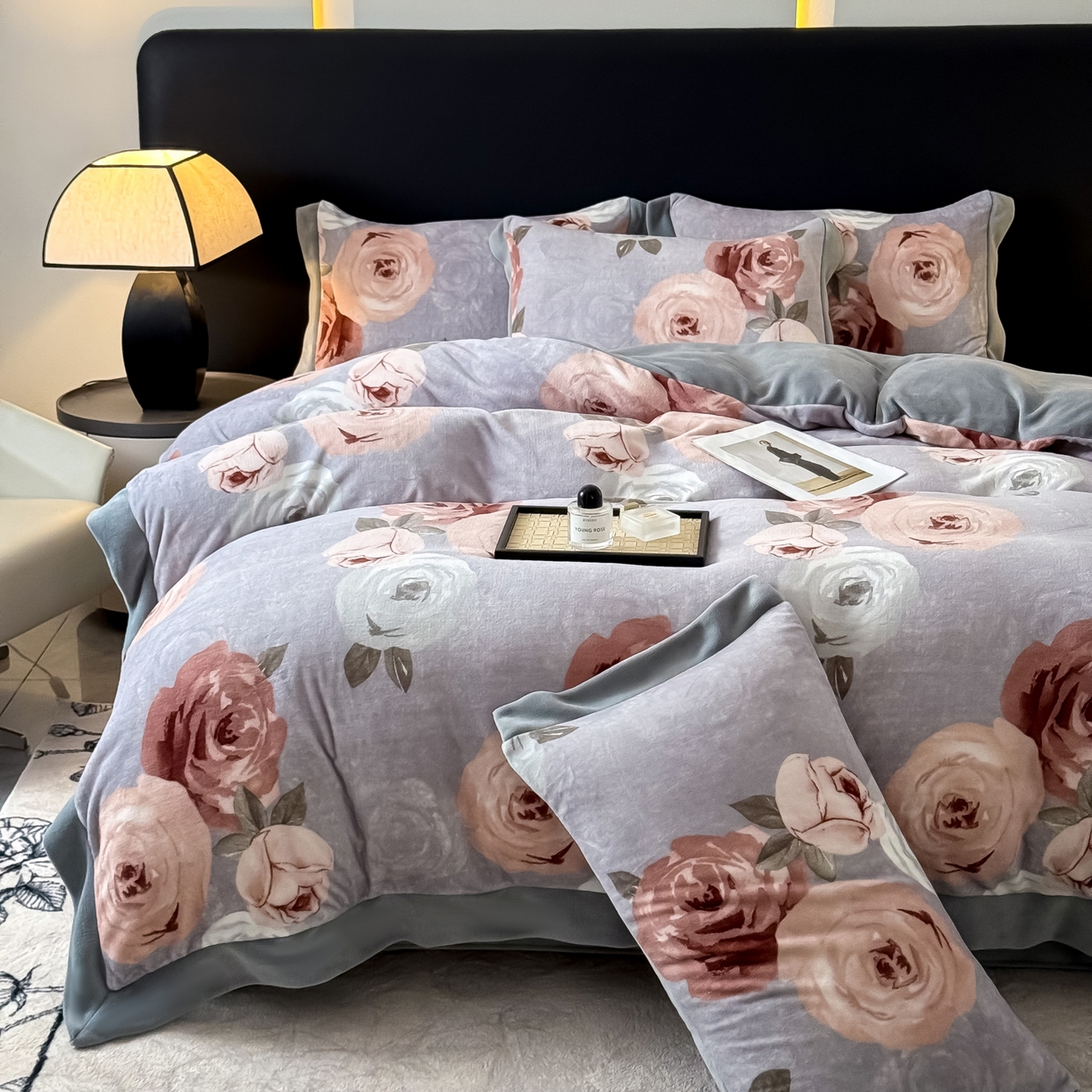 91家纺网 家纺一手货源 找家纺 KA家纺 2025新款秋冬轻奢高克重双拼角牛奶绒四件套 繁花似锦