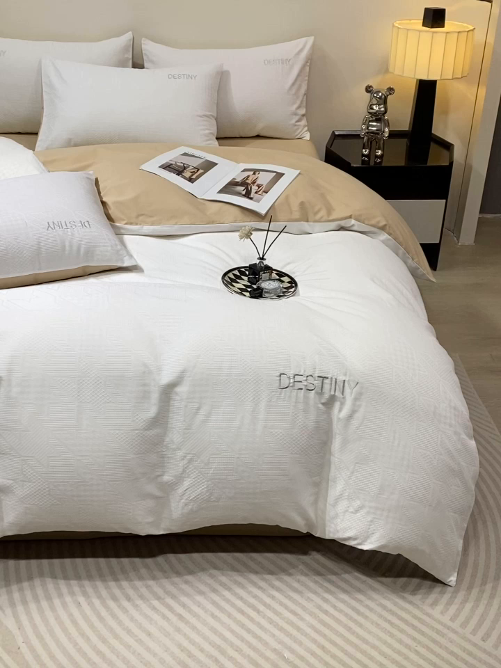 91家纺网 家纺一手货源 找家纺 小叮当家纺仓储工厂店 2025新款秋冬(热买家秀不断货)A类母婴级亲肤全棉纯棉华夫格提花纯棉刺绣四件套 千鸟格-本白