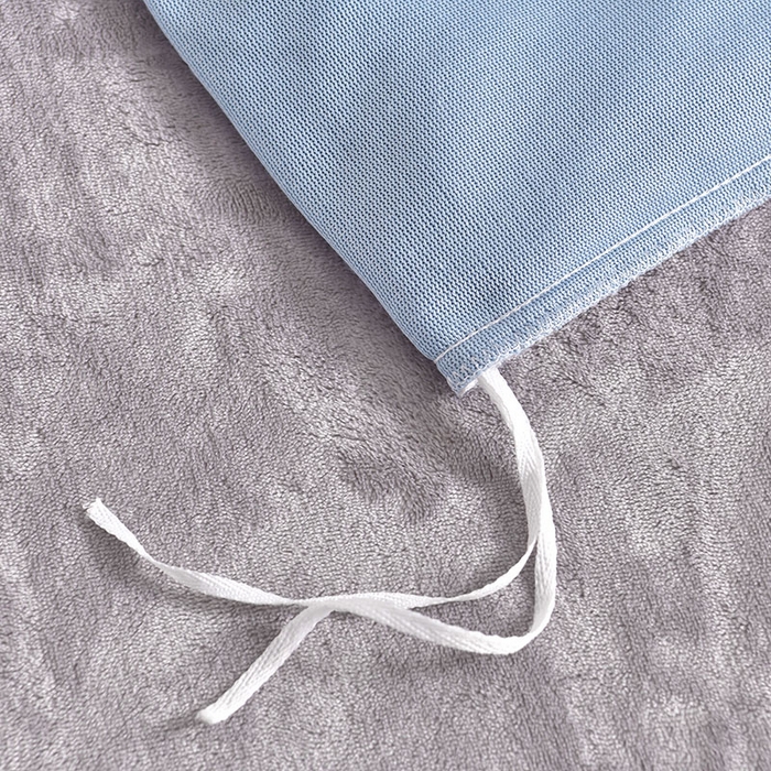 91家纺网 家纺一手货源 找家纺 畅畅家纺 2025新款亲肤舒适冬季保暖8斤重牛奶绒6D雕花绒床单四件套 欧式风情-蓝+灰