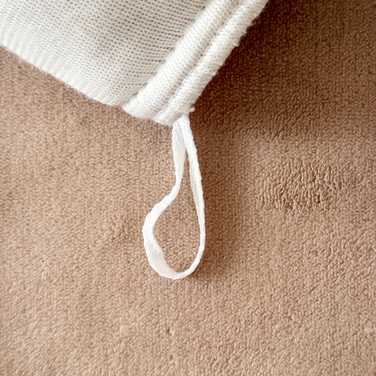 91家纺网 家纺一手货源 找家纺 KA家纺 2025新款秋冬轻奢高克重双拼角牛奶绒四件套 木棉花