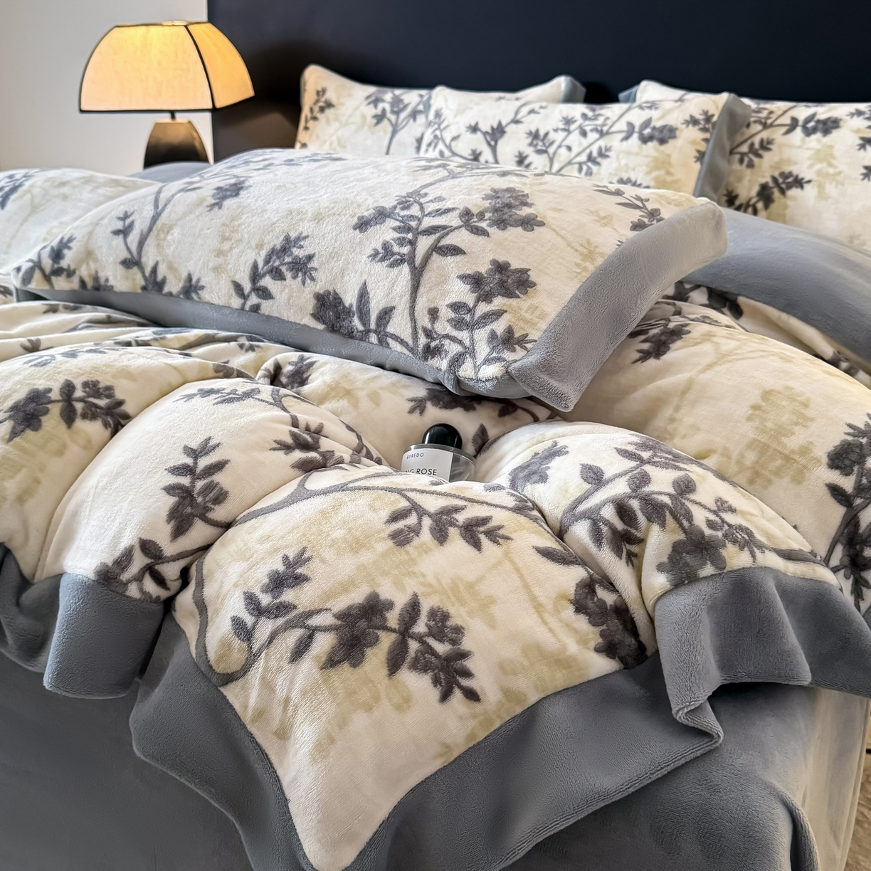 KA家纺 2025新款秋冬轻奢高克重双拼角牛奶绒四件套 山奈