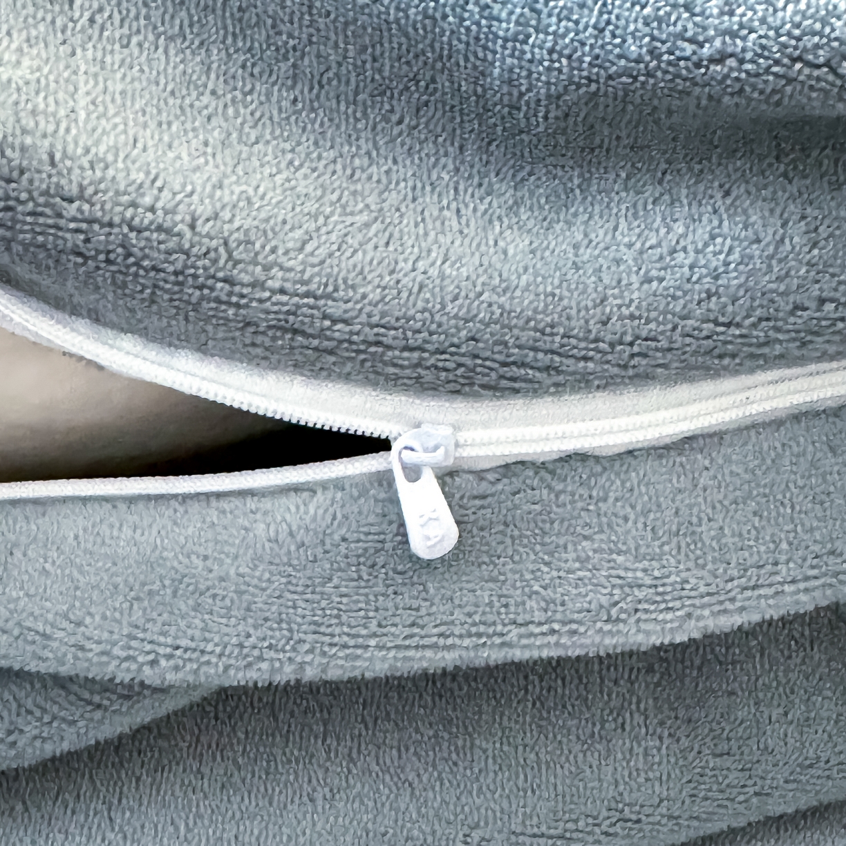 91家纺网 家纺一手货源 找家纺 KA家纺 2025新款秋冬轻奢高克重双拼角牛奶绒四件套 优雅生活