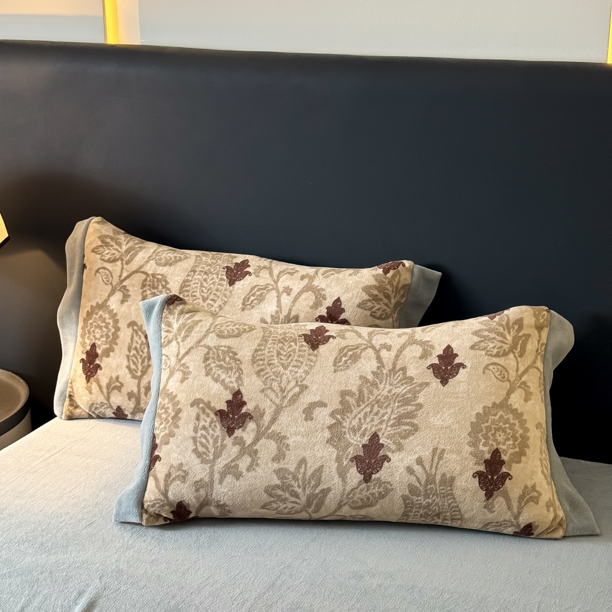 91家纺网 家纺一手货源 找家纺 KA家纺 2025新款秋冬轻奢高克重双拼角牛奶绒四件套 优雅生活