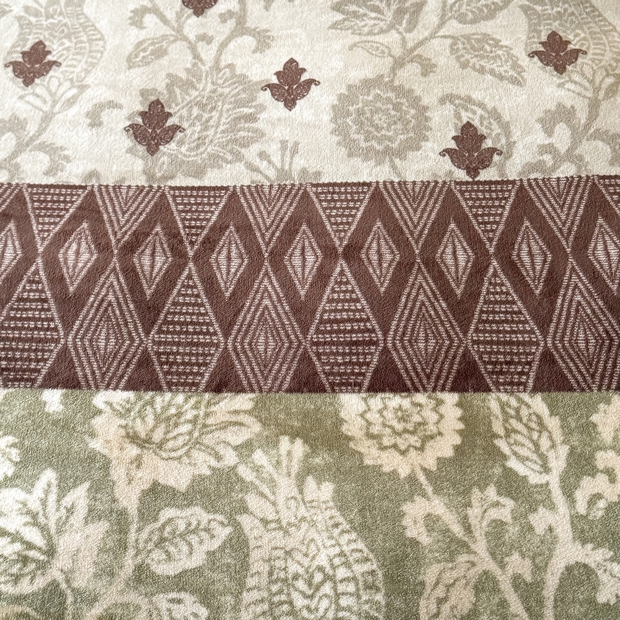 91家纺网 家纺一手货源 找家纺 KA家纺 2025新款秋冬轻奢高克重双拼角牛奶绒四件套 优雅生活