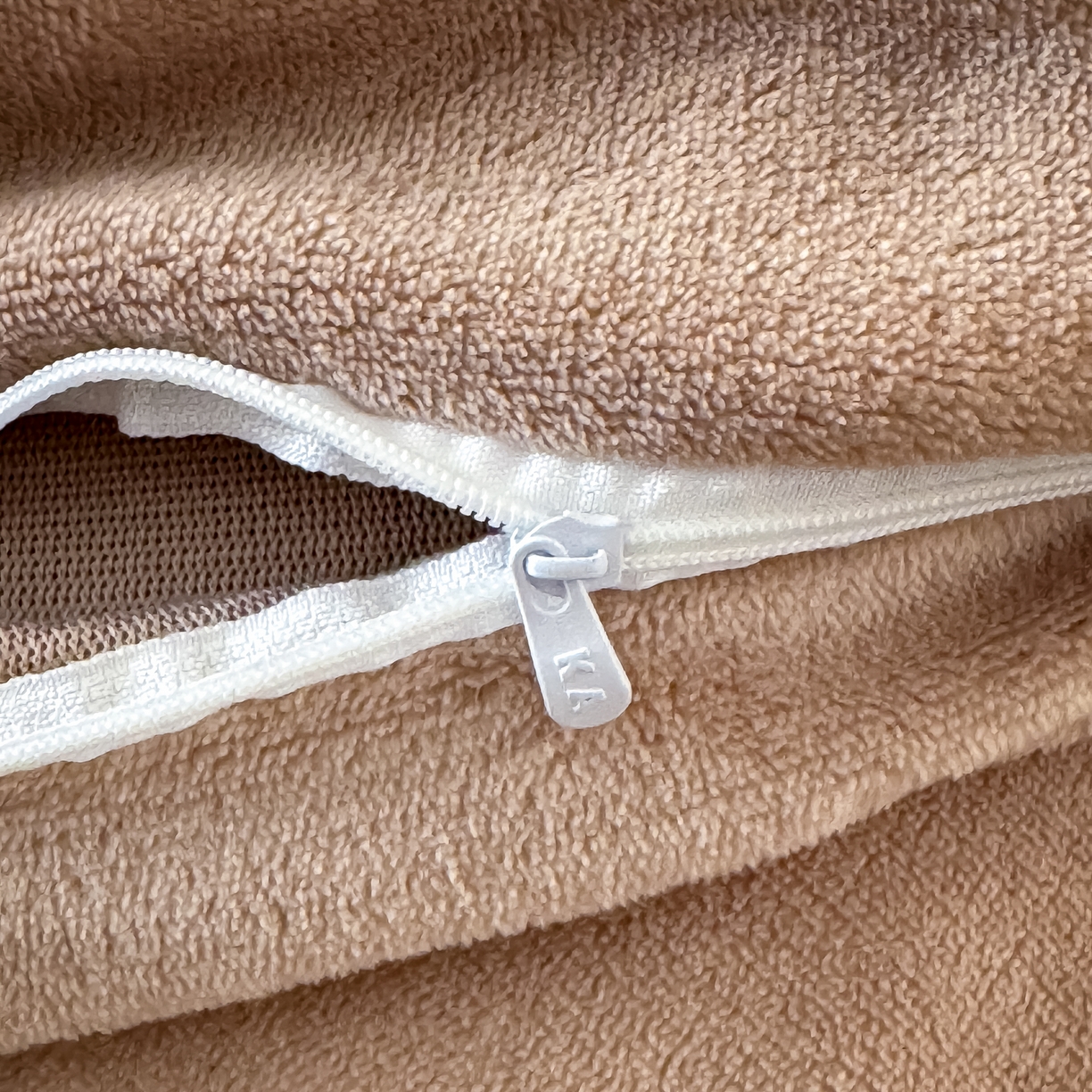 91家纺网 家纺一手货源 找家纺 KA家纺 2025新款秋冬轻奢高克重双拼角牛奶绒四件套 虞美人