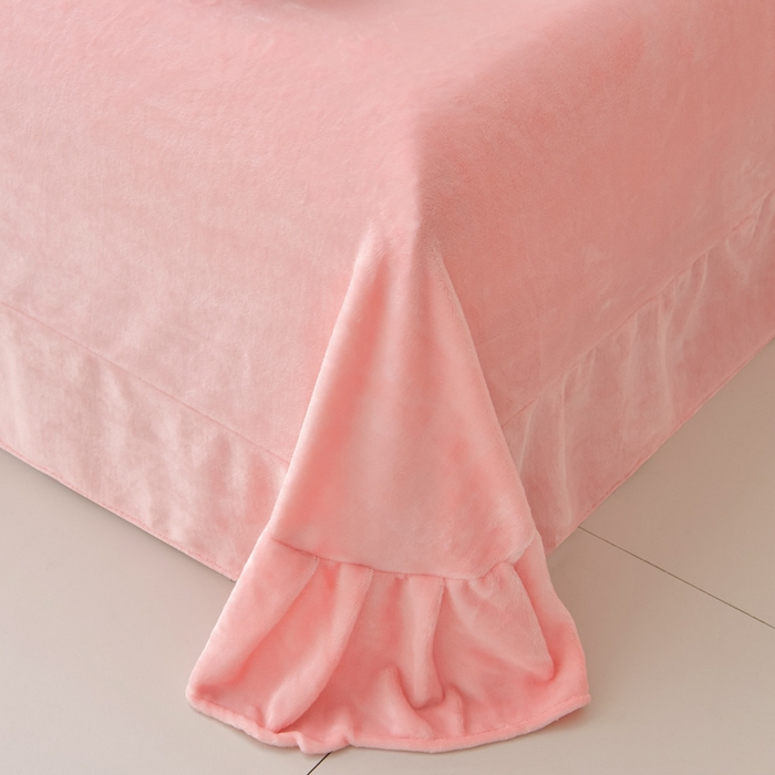 91家纺网 家纺一手货源 找家纺 畅畅家纺 2025新款亲肤舒适冬季保暖8斤重牛奶绒6D雕花绒床单四件套 小雏菊-粉