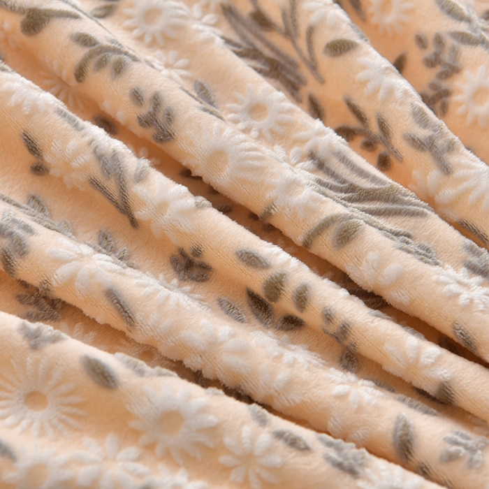 91家纺网 家纺一手货源 找家纺 畅畅家纺 2025新款亲肤舒适冬季保暖8斤重牛奶绒6D雕花绒床单四件套 小雏菊-黄