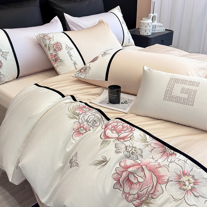 91家纺网 家纺一手货源 找家纺 （总）优悦生活馆 2025新款亲肤新疆长绒棉四件套-花团锦簇风格二