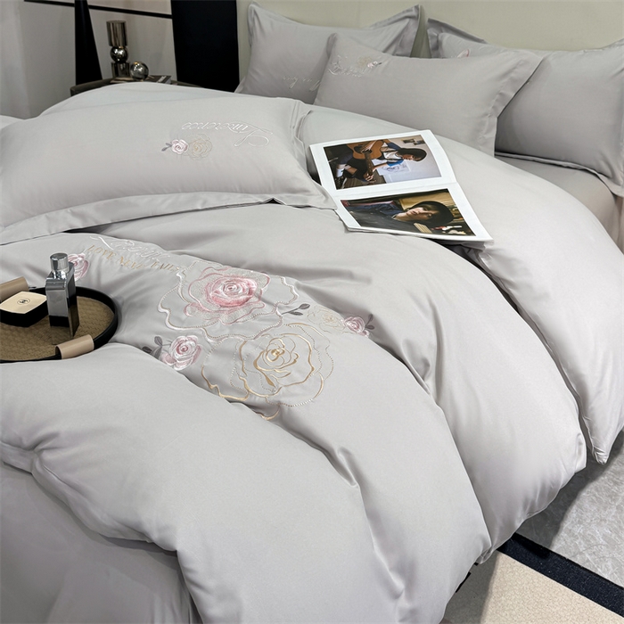 91家纺网 家纺一手货源 找家纺 悦织湾家纺 90克磨毛刺绣纯色四件套2025新款轻奢韩版公主风精致床上用品绣花亲肤水洗棉4件套 遇见-灰色