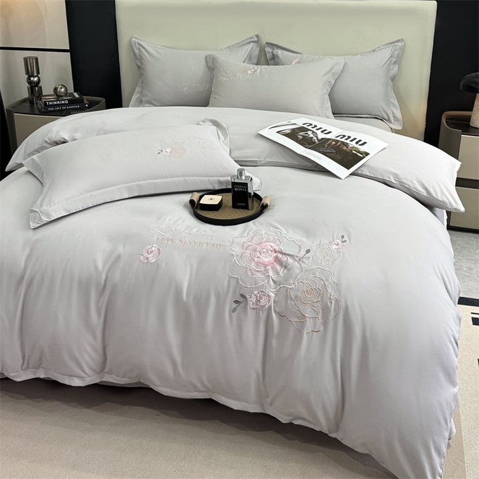 91家纺网 家纺一手货源 找家纺 悦织湾家纺 90克磨毛刺绣纯色四件套2025新款轻奢韩版公主风精致床上用品绣花亲肤水洗棉4件套 遇见-灰色