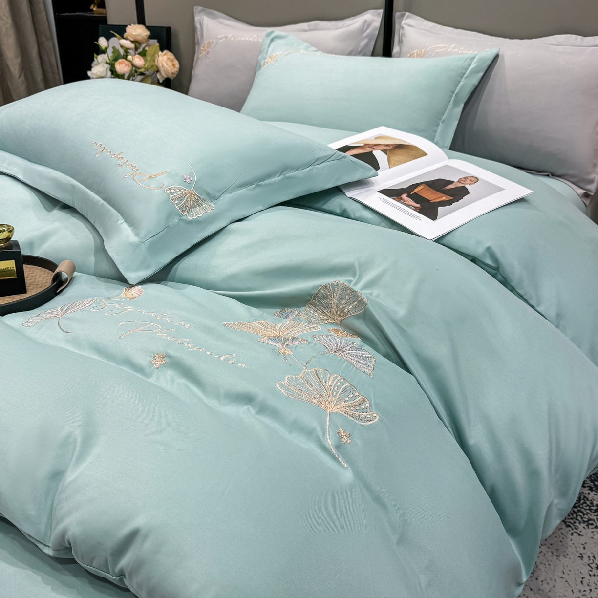 91家纺网 家纺一手货源 找家纺 悦织湾家纺 90克磨毛刺绣纯色四件套2025新款轻奢韩版公主风精致床上用品绣花亲肤水洗棉4件套 新银杏-湖蓝