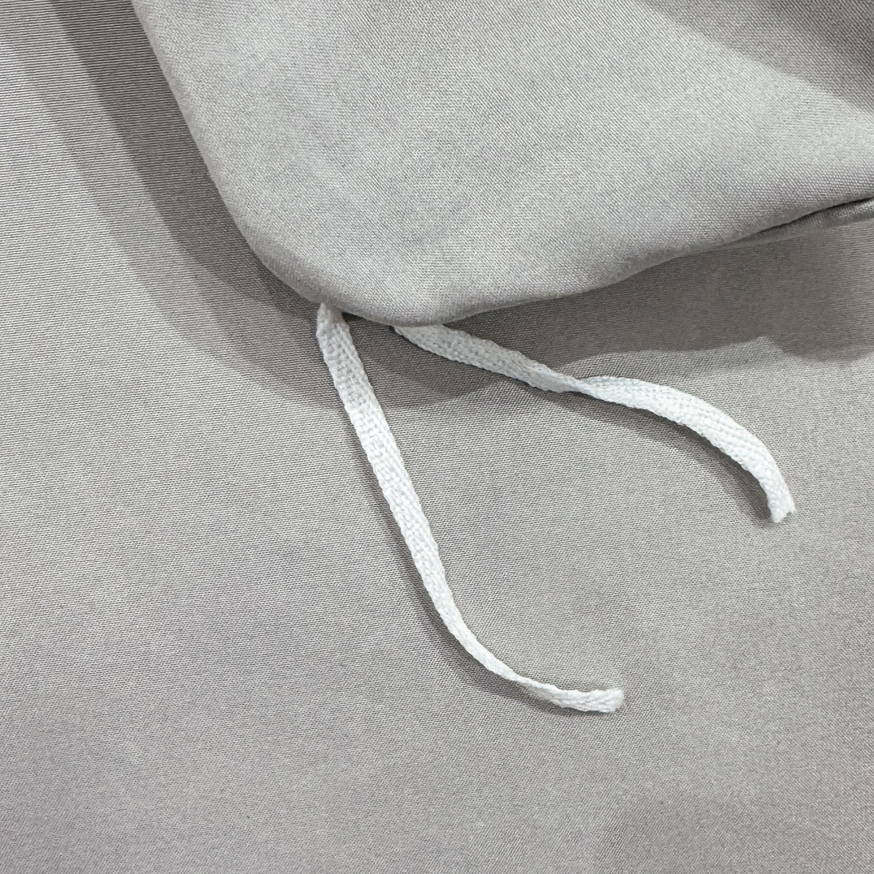 91家纺网 家纺一手货源 找家纺 （总）悦织湾家纺 90克磨毛刺绣纯色四件套2025新款轻奢韩版公主风精致床上用品绣花亲肤水洗棉4件套