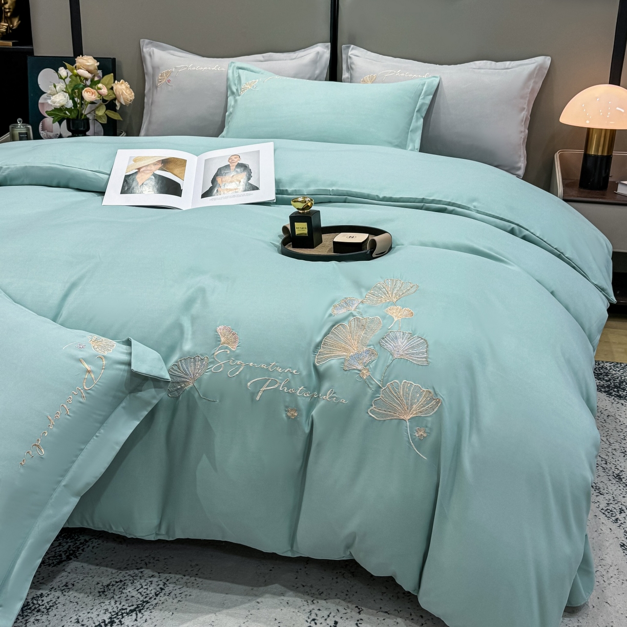 91家纺网 家纺一手货源 找家纺 悦织湾家纺 90克磨毛刺绣纯色四件套2025新款轻奢韩版公主风精致床上用品绣花亲肤水洗棉4件套 新银杏-湖蓝