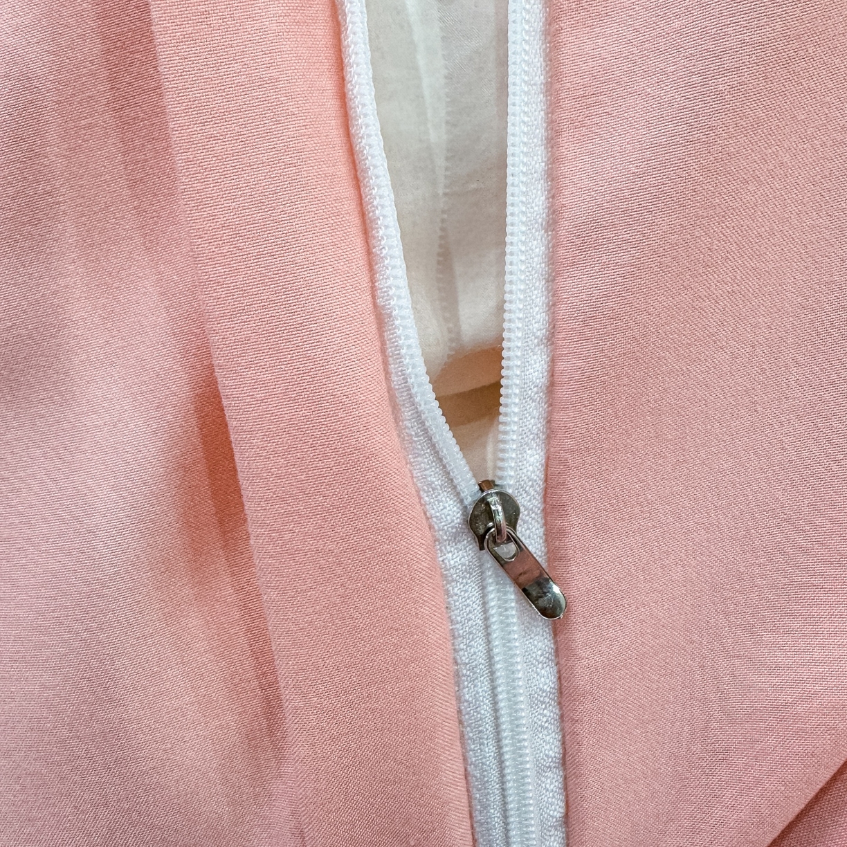 91家纺网 家纺一手货源 找家纺 悦织湾家纺 90克磨毛刺绣纯色四件套2025新款轻奢韩版公主风精致床上用品绣花亲肤水洗棉4件套 新银杏-玉色