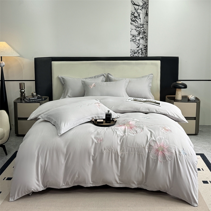 91家纺网 家纺一手货源 找家纺 悦织湾家纺 90克磨毛刺绣纯色四件套2025新款轻奢韩版公主风精致床上用品绣花亲肤水洗棉4件套 琪亚娜-灰色