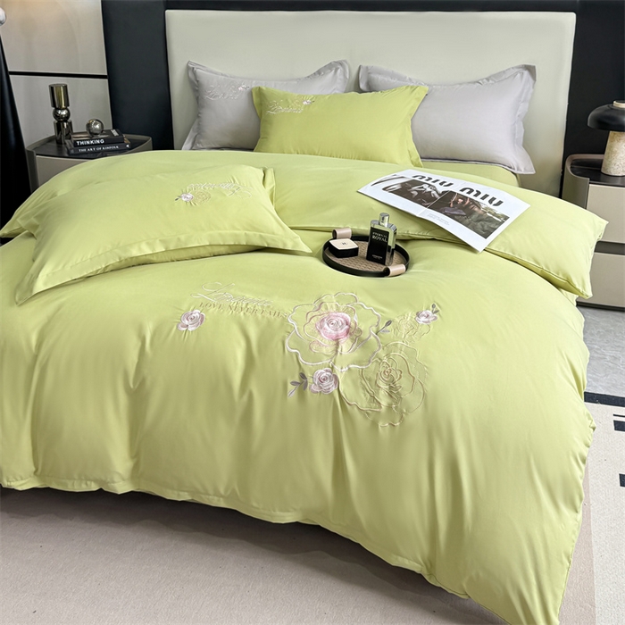 91家纺网 家纺一手货源 找家纺 悦织湾家纺 90克磨毛刺绣纯色四件套2025新款轻奢韩版公主风精致床上用品绣花亲肤水洗棉4件套 遇见-果绿