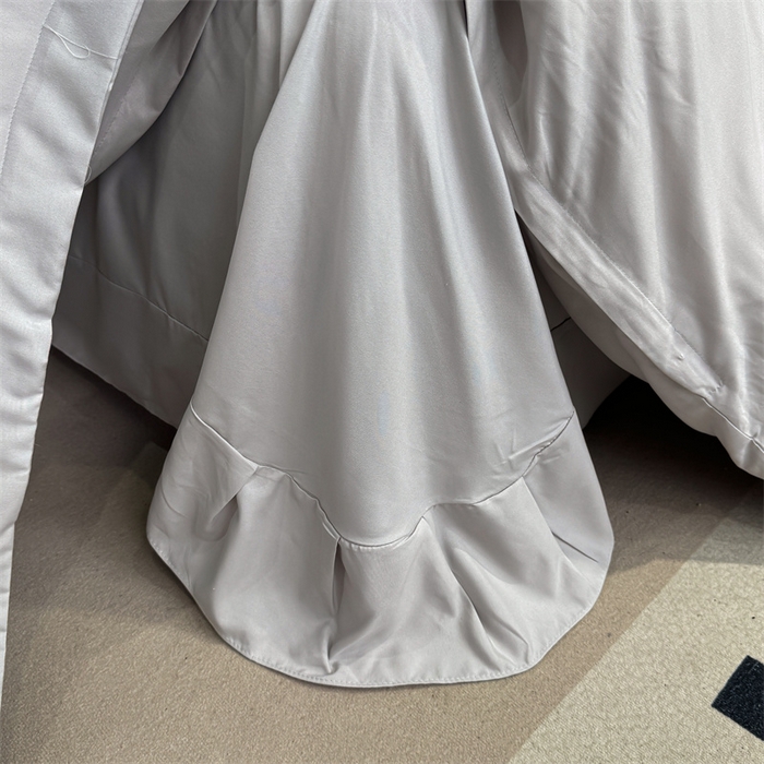 91家纺网 家纺一手货源 找家纺 悦织湾家纺 90克磨毛刺绣纯色四件套2025新款轻奢韩版公主风精致床上用品绣花亲肤水洗棉4件套 琪亚娜-灰色