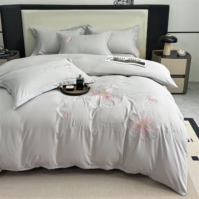 91家纺网 家纺一手货源 找家纺 悦织湾家纺 90克磨毛刺绣纯色四件套2025新款轻奢韩版公主风精致床上用品绣花亲肤水洗棉4件套 琪亚娜-灰色