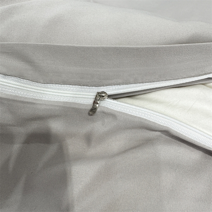 91家纺网 家纺一手货源 找家纺 悦织湾家纺 90克磨毛刺绣纯色四件套2025新款轻奢韩版公主风精致床上用品绣花亲肤水洗棉4件套 琪亚娜-灰色